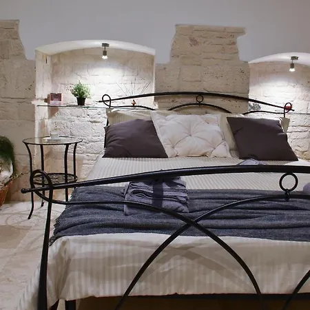 Borgo Del Capitolo 3*