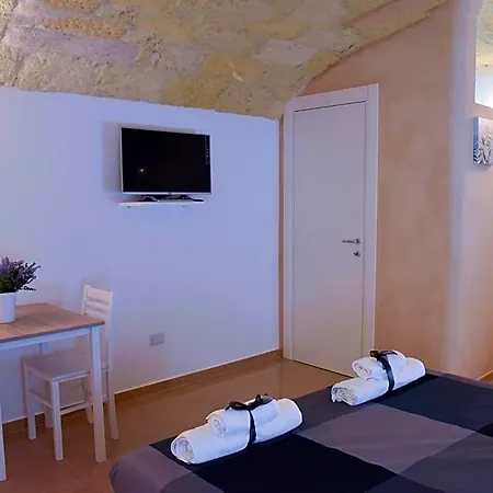 Borgo Del Capitolo 3*